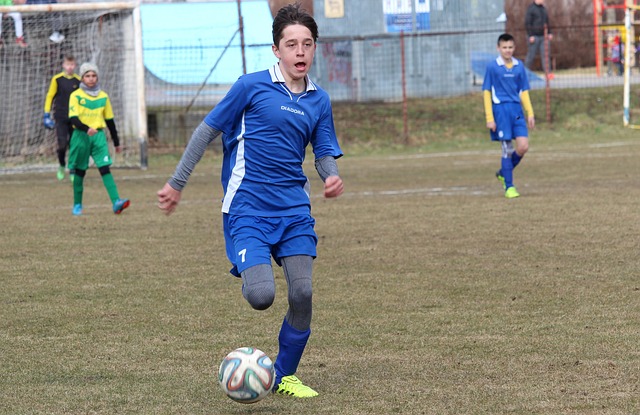 对手破门连续被吹！马赛中场霍伊别尔：VAR确实帮了我们