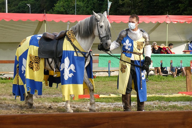 NBA交易市场最新动态：火箭完成签约,