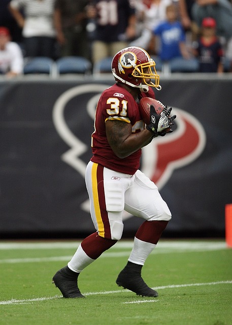 一人一城，韩国前国脚崔喆淳退役，曾代表全北出场超500次